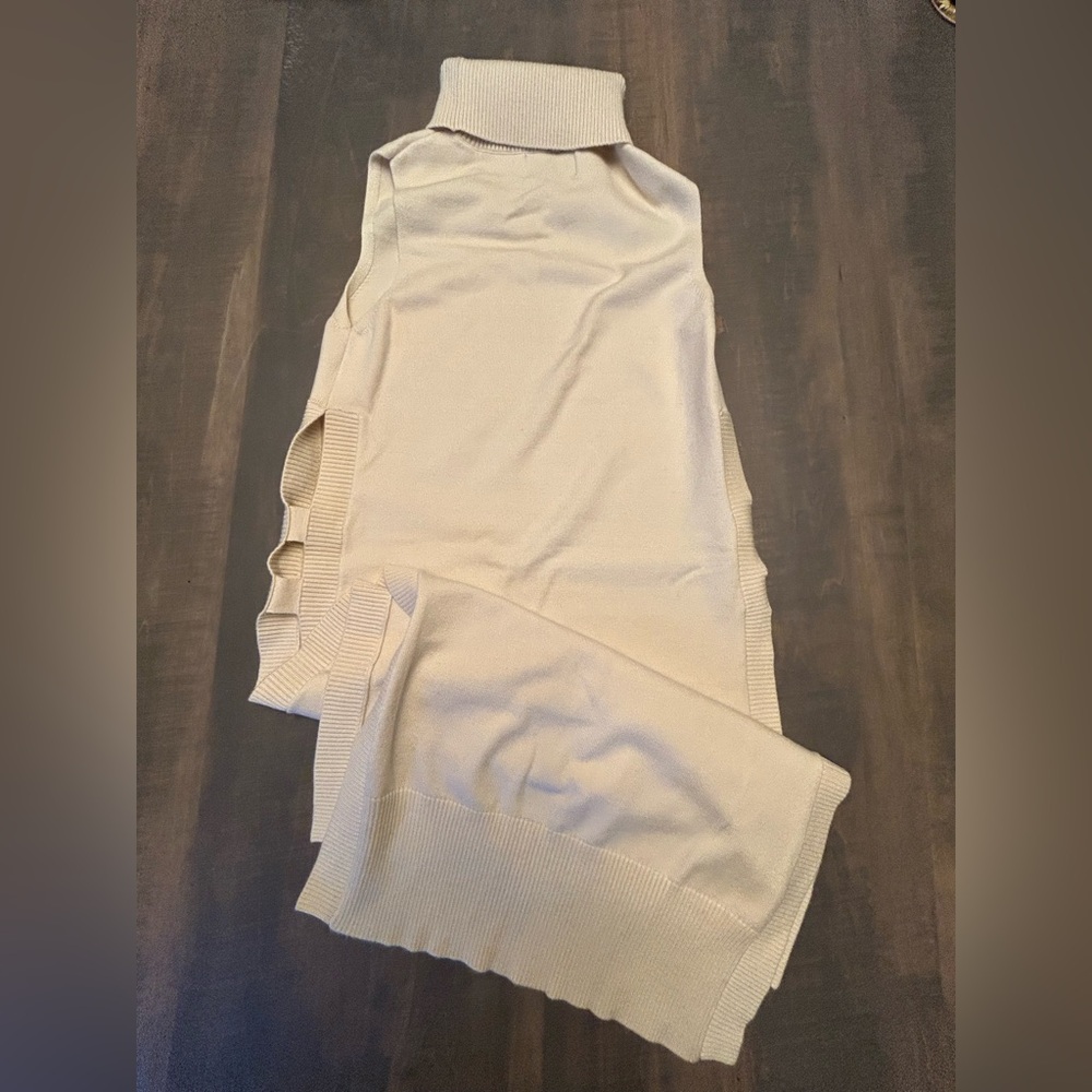 La Fee Verte by Anthropologie Cream Turtleneck Vest/Tunic